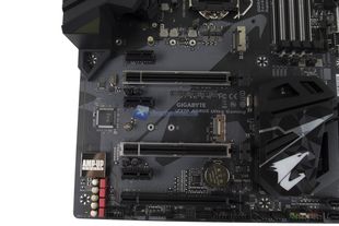 GIGABYTE Z370 AORUS Ultra Gaming 23